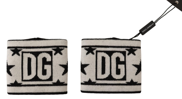 سوار دولتشي آند غابانا من الصوف الأبيض والأسود بشعار #DGMILLENNIALS
