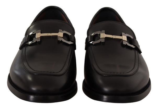 حذاء سلفاتوري فيراغامو من الجلد الأسود الناعم Gancio Bit Loafers