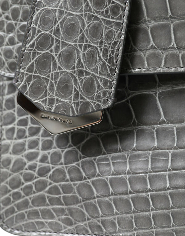 حقيبة يد متوسطة الحجم من Balenciaga باللون الرمادي من الجلد الفاخر