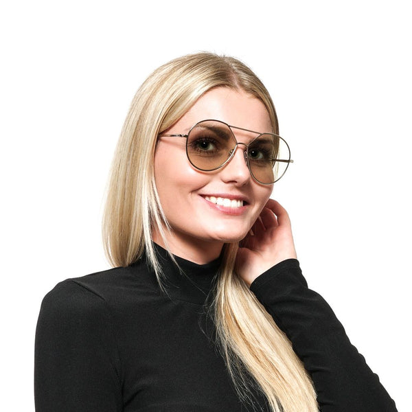 نظارات شمسية نسائية باللون الذهبي من ويب