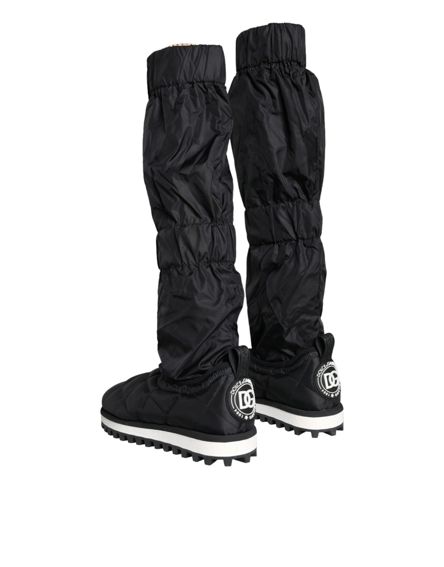 Outfito.ae