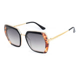 Guess Outfito.ae