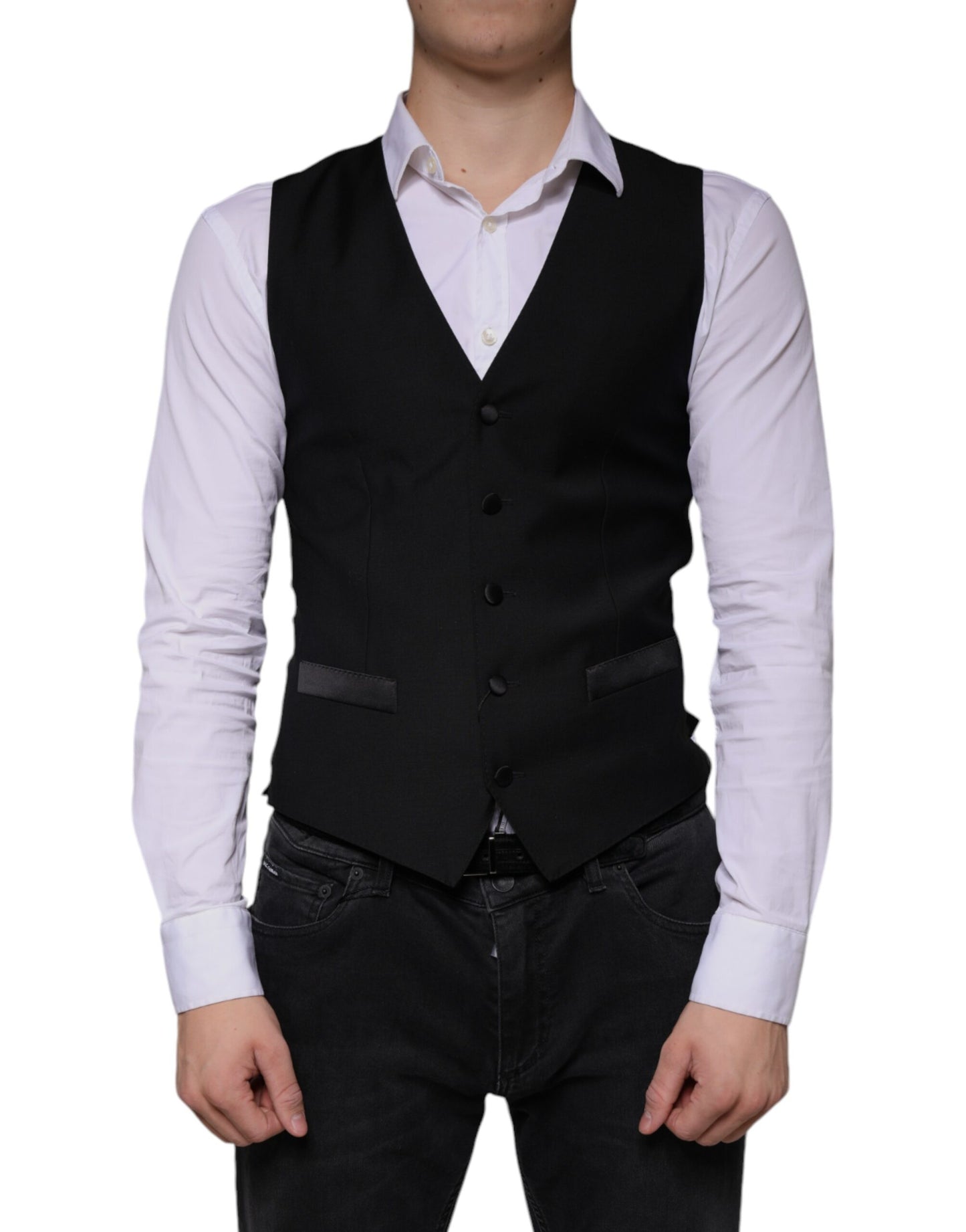 Outfito.ae