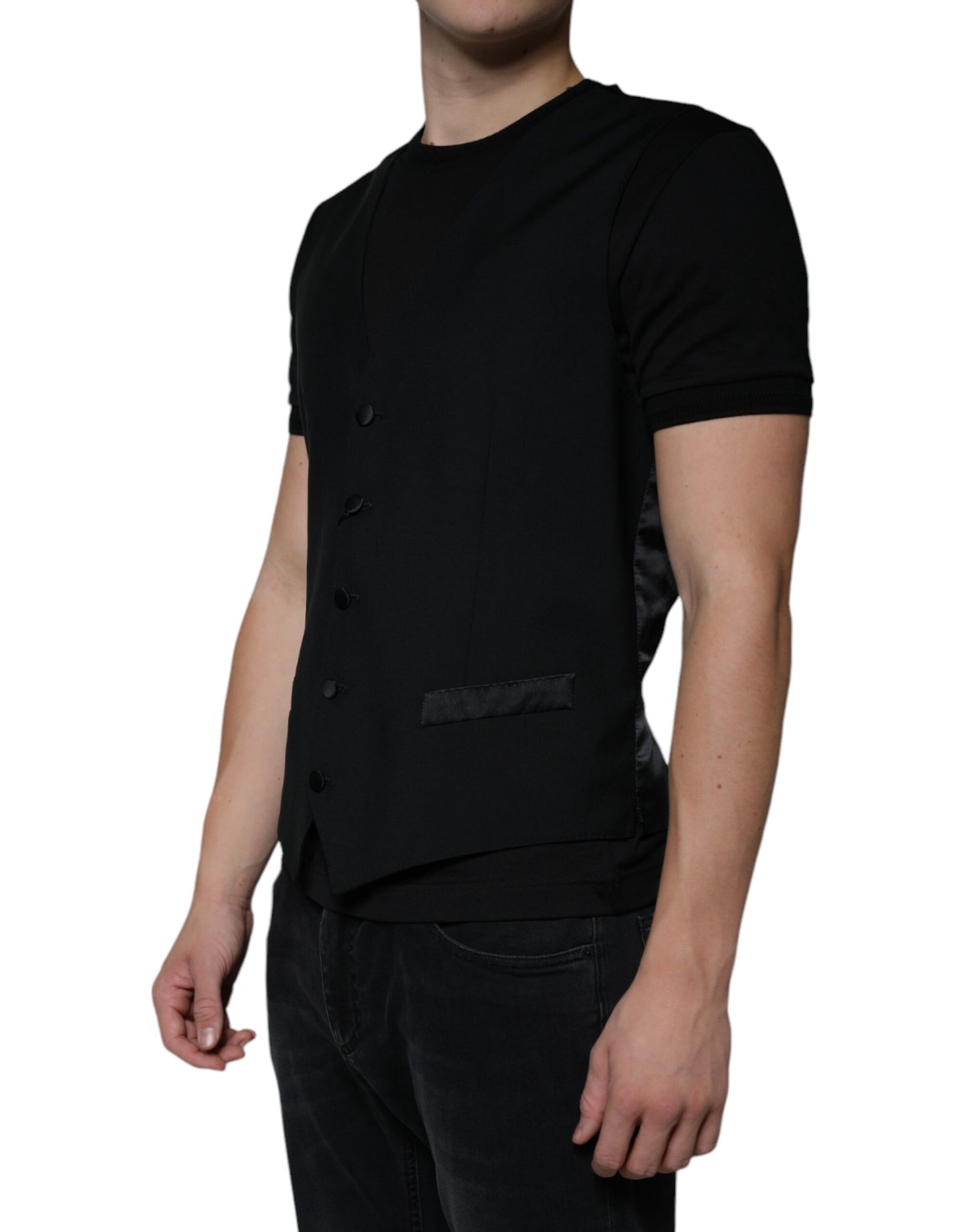 Outfito.ae