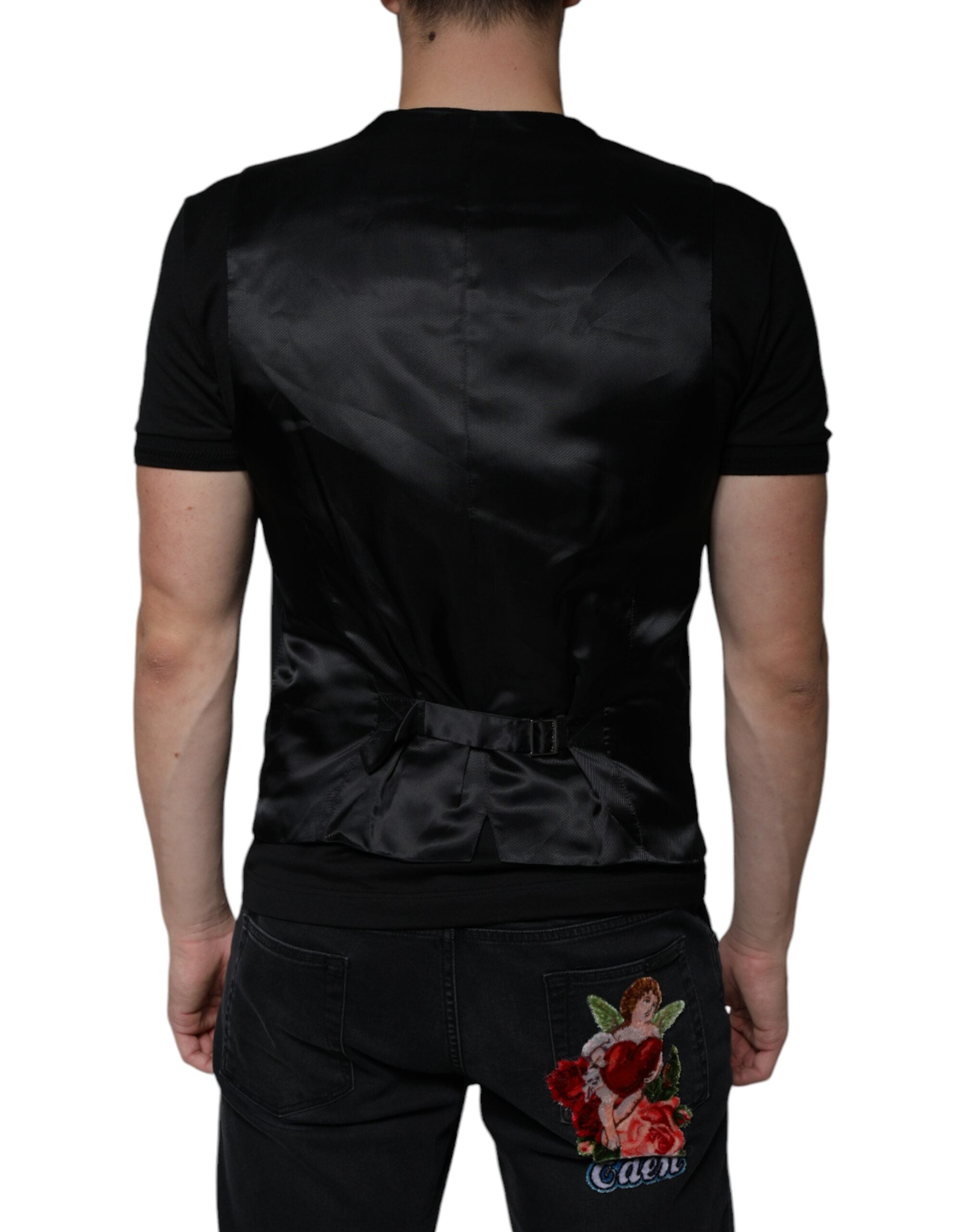 Outfito.ae