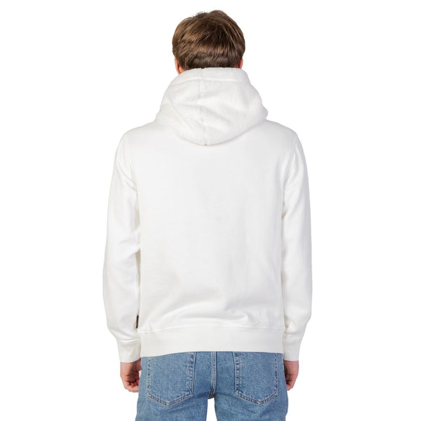 Outfito.ae