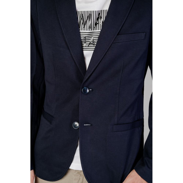 Outfito.ae