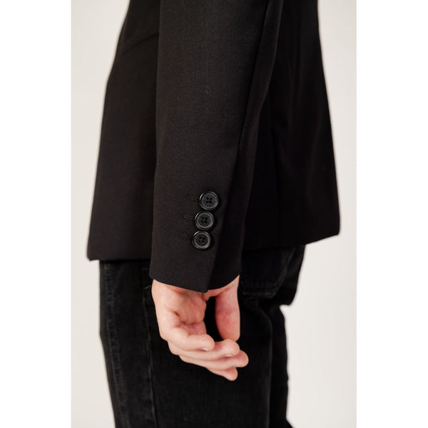 Outfito.ae