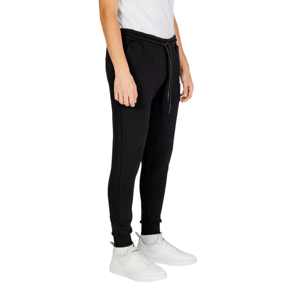 Outfito.ae