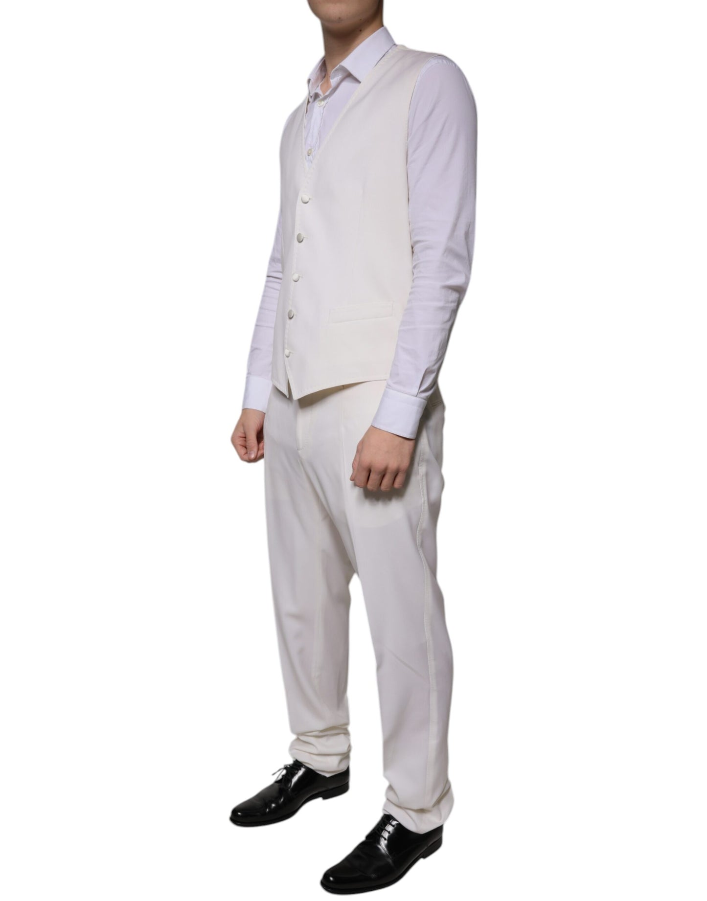 Outfito.ae