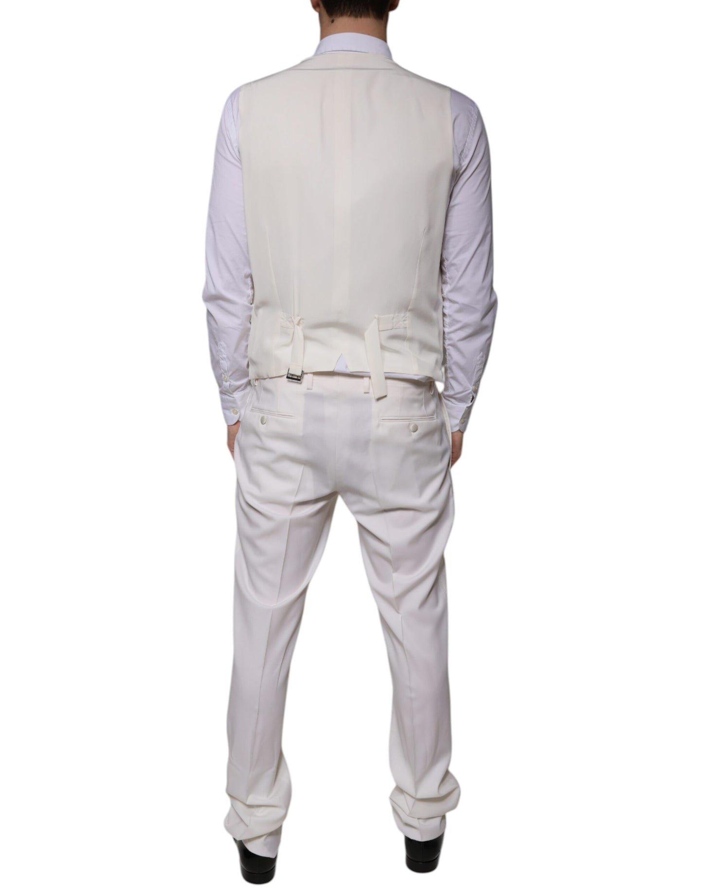 Outfito.ae