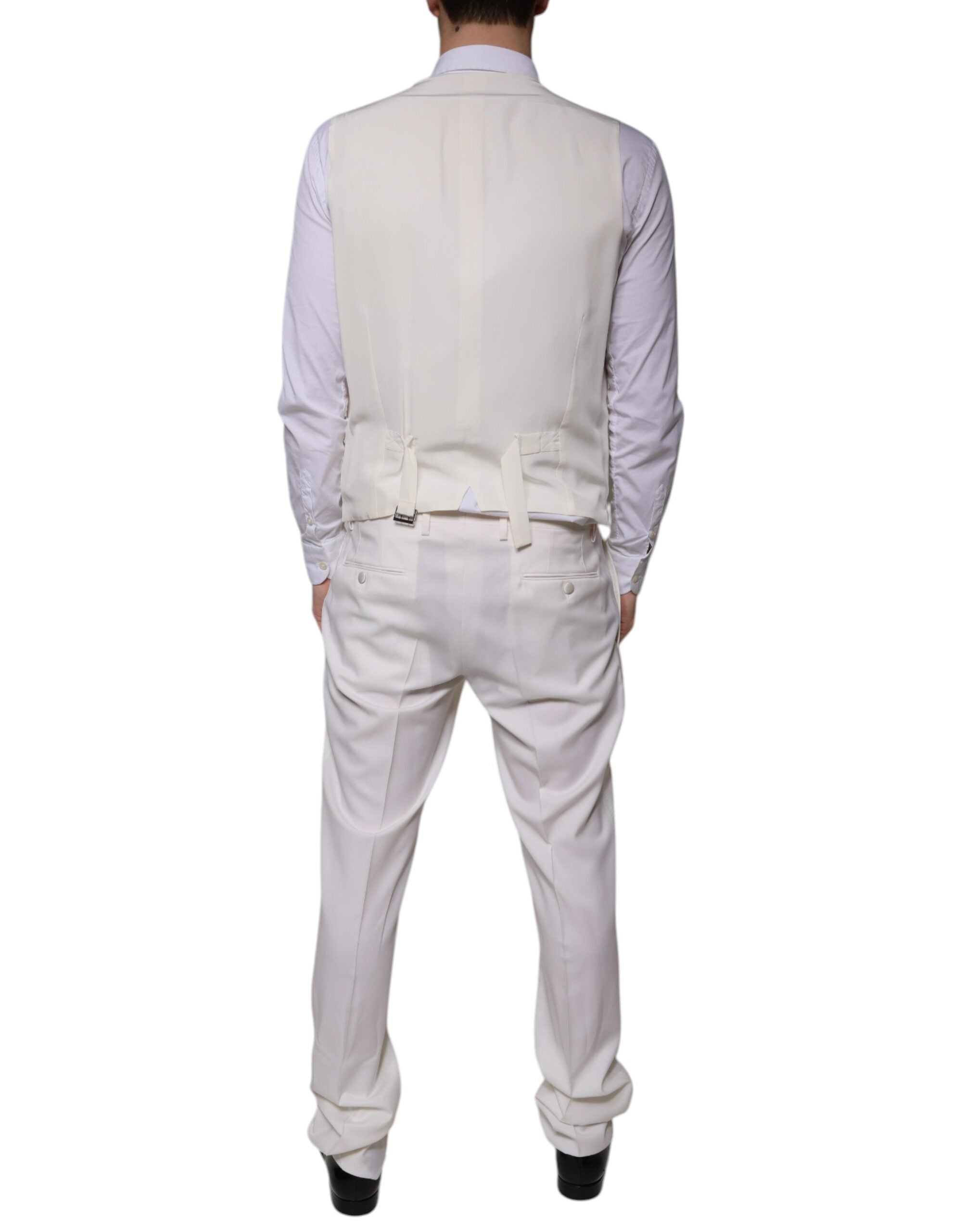 Outfito.ae