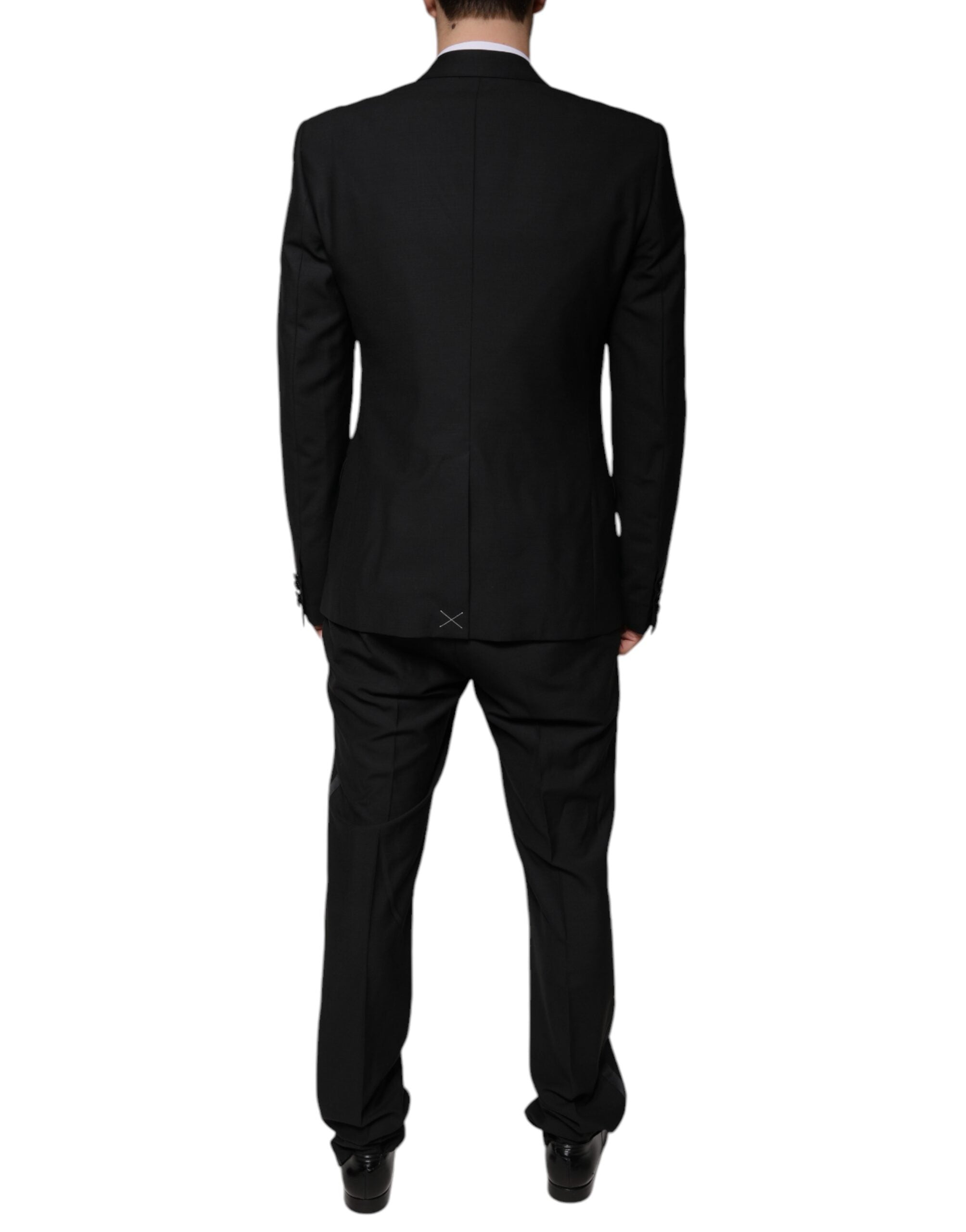 Outfito.ae