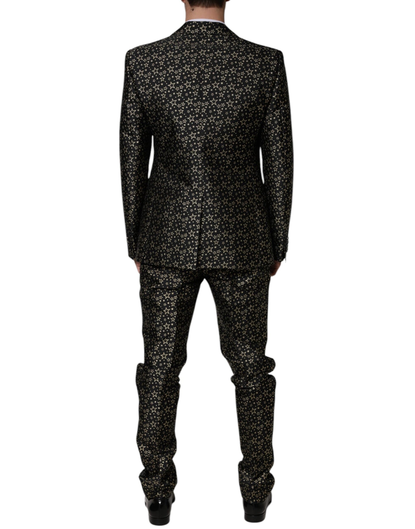 Outfito.ae