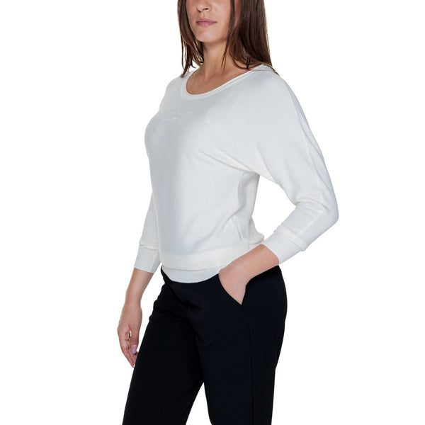 Outfito.ae