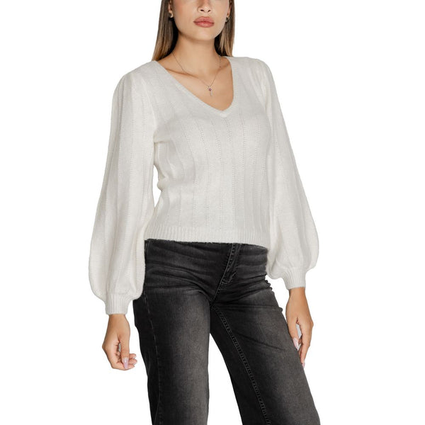 Outfito.ae