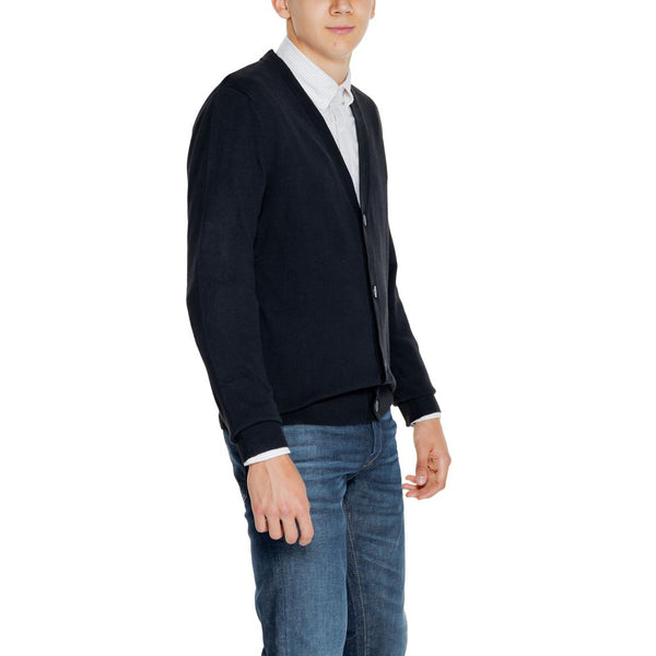 Outfito.ae