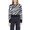 Only Outfito.ae