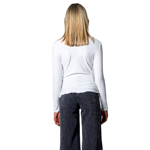 Outfito.ae