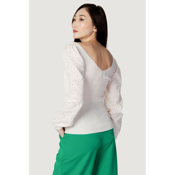 Outfito.ae