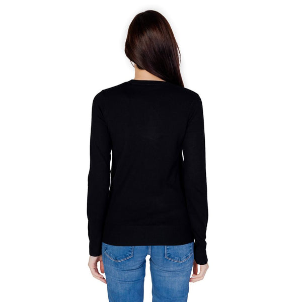 Outfito.ae