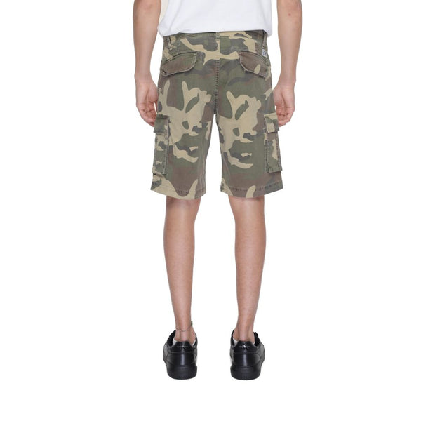 Outfito.ae