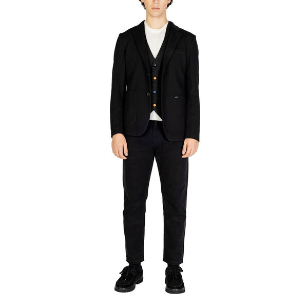Outfito.ae