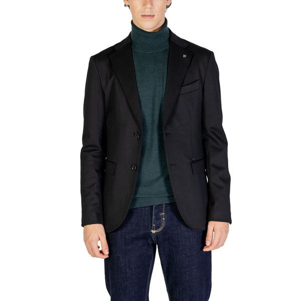 Outfito.ae