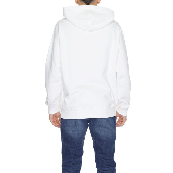 Outfito.ae