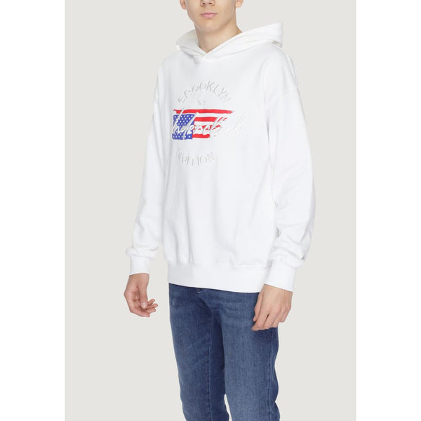 Outfito.ae