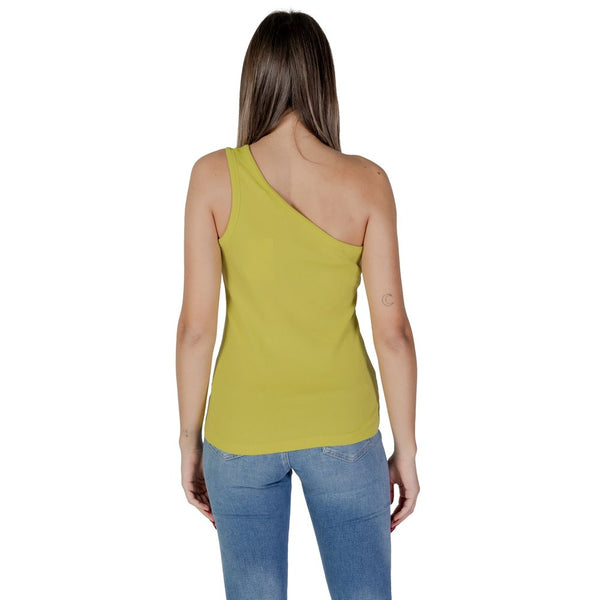 Outfito.ae