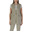 B.Young Outfito.ae