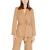 Outfito.ae
