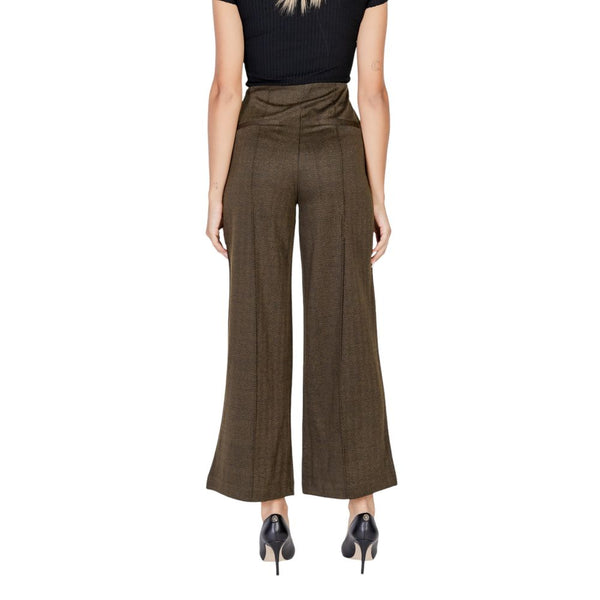 Outfito.ae