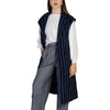Outfito.ae