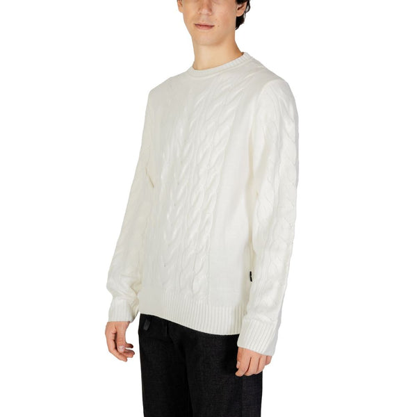 Outfito.ae