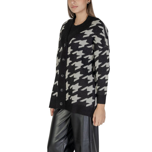Outfito.ae