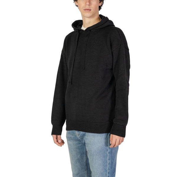Outfito.ae