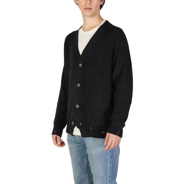 Outfito.ae