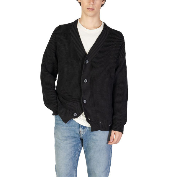 Outfito.ae