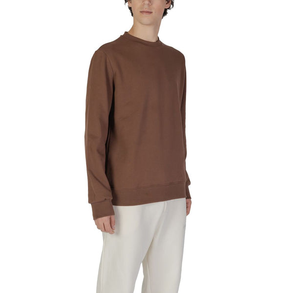 Outfito.ae