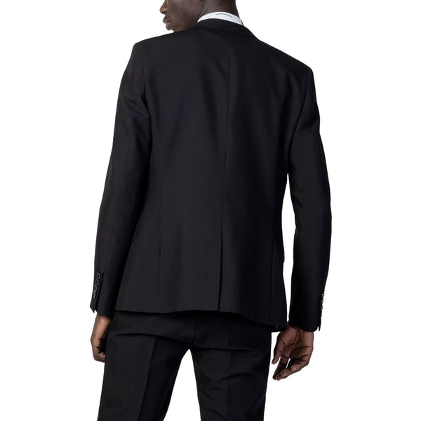 Outfito.ae