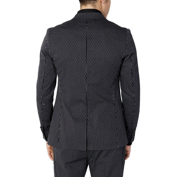 Outfito.ae