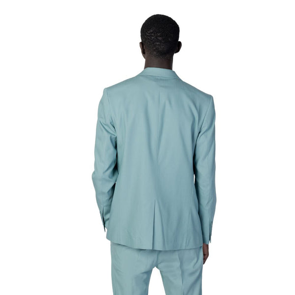 Outfito.ae