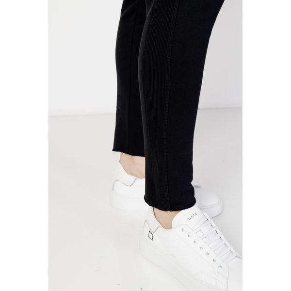 Outfito.ae
