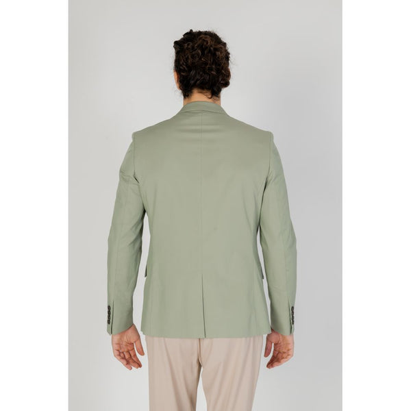 Outfito.ae
