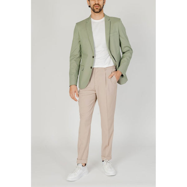 Outfito.ae