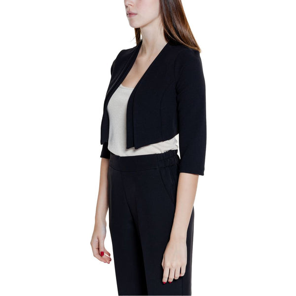 Outfito.ae