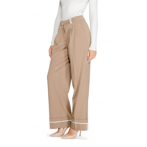 Outfito.ae