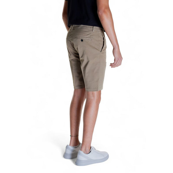Outfito.ae